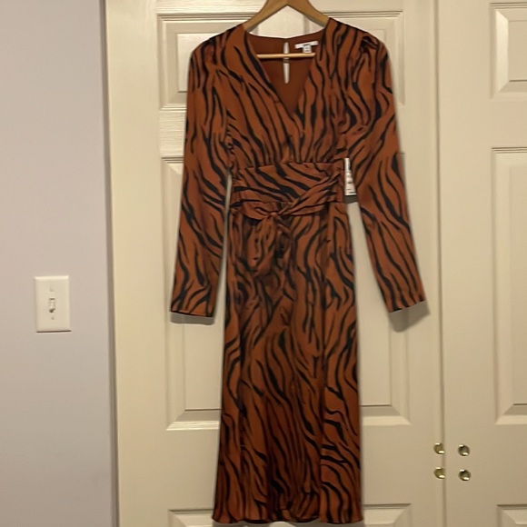 NWT Bar III - Animal Tiger Print Long Sleeve Midi Dress - Size XS - Picture 9 of 13